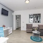 With Parking Space - Makarska - 11687 Brela