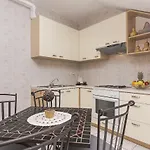 Διαμέρισμα With Parking Space - Makarska - 11687 *