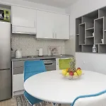 Διαμέρισμα With Parking Space - Makarska - 11687 Brela