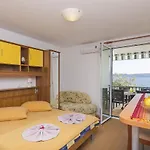 Διαμέρισμα With Parking Space - Makarska - 11687 *