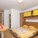With Parking Space - Makarska - 11687 * Brela