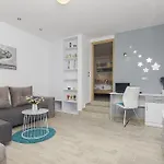 With Parking Space - Makarska - 11687 Brela