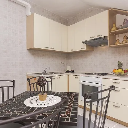 Appartamento With Parking Space - Makarska - 11687 *