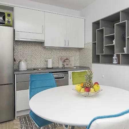 Appartamento With Parking Space - Makarska - 11687 Brela