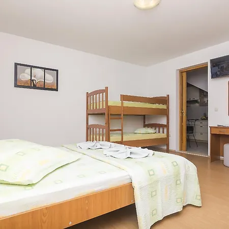 With Parking Space - Makarska - 11687 Appartamento Brela
